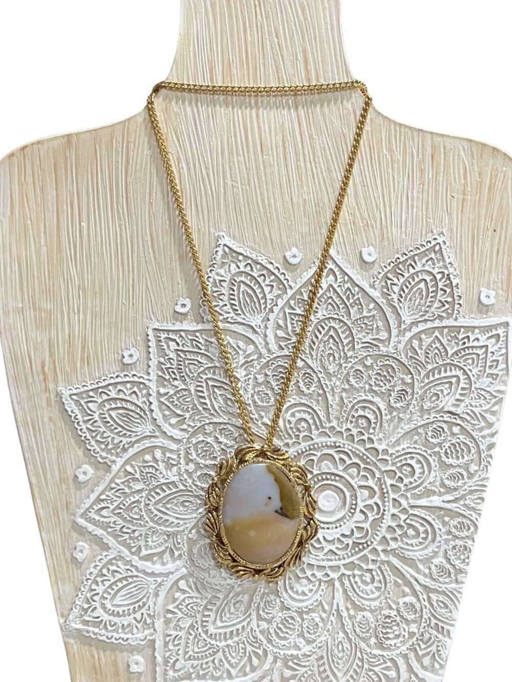 Vintage 60s 70s Agate Gold Tone Statement Necklace Boho Retro Large Cabochon 23”
